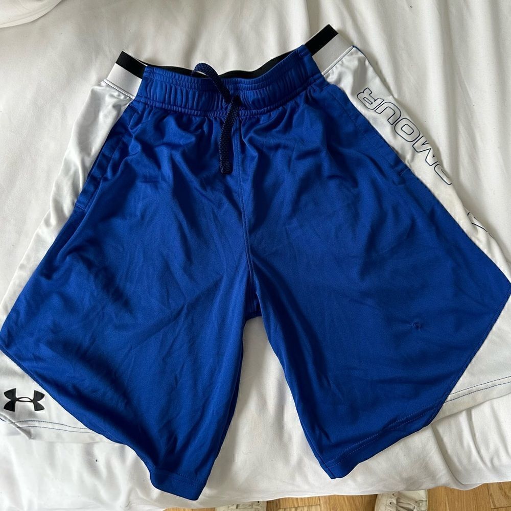 Under Armour boys athletic shorts size YXL